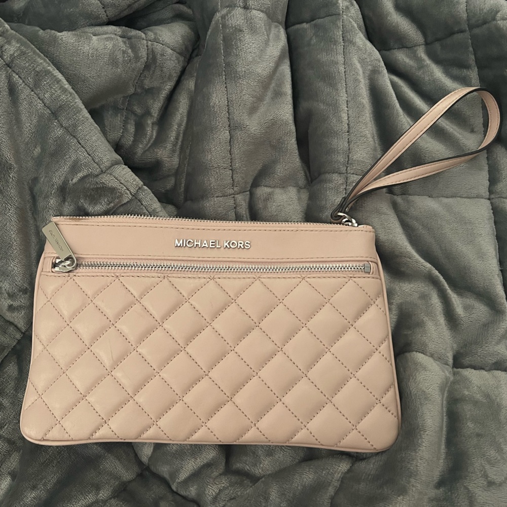 Michael Kors wristlet